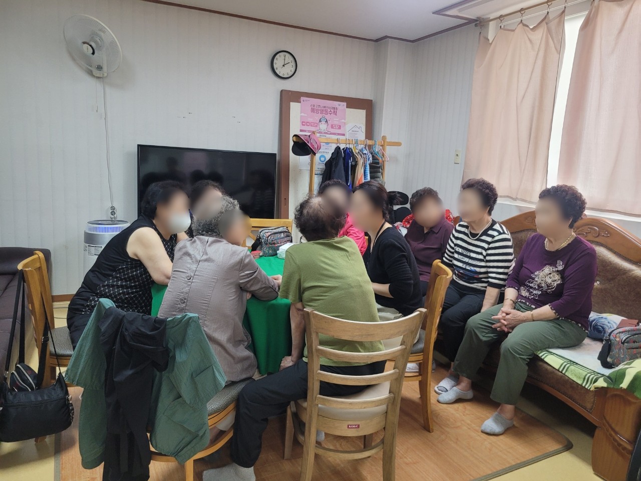 포미2단지 경로당 이동상담실 운영 (25.10.13)