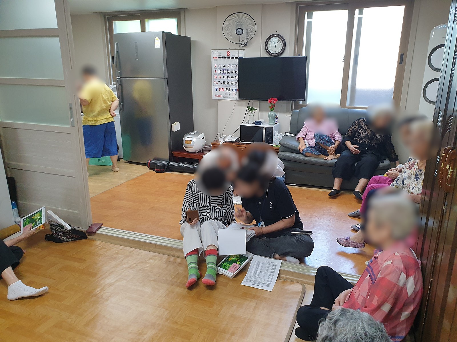 『찾아가는 어르신 마음건강지킴이 이동상담실』우미2차아파트경로당 (26.08.07)